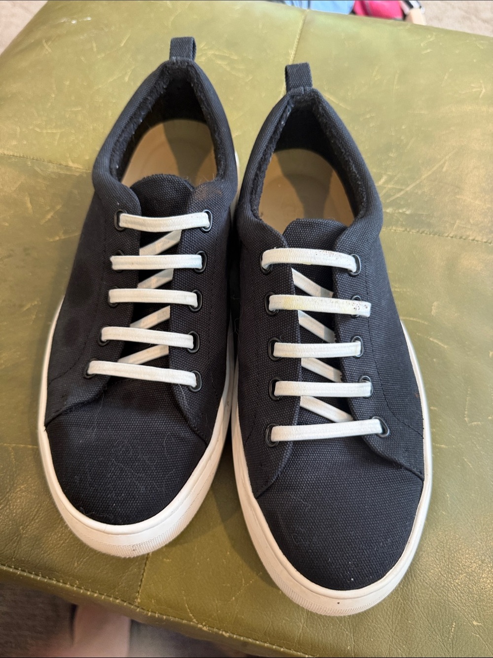 Abeo Women’s Black Canvas “Jumpstreet Bungee” Sneakers